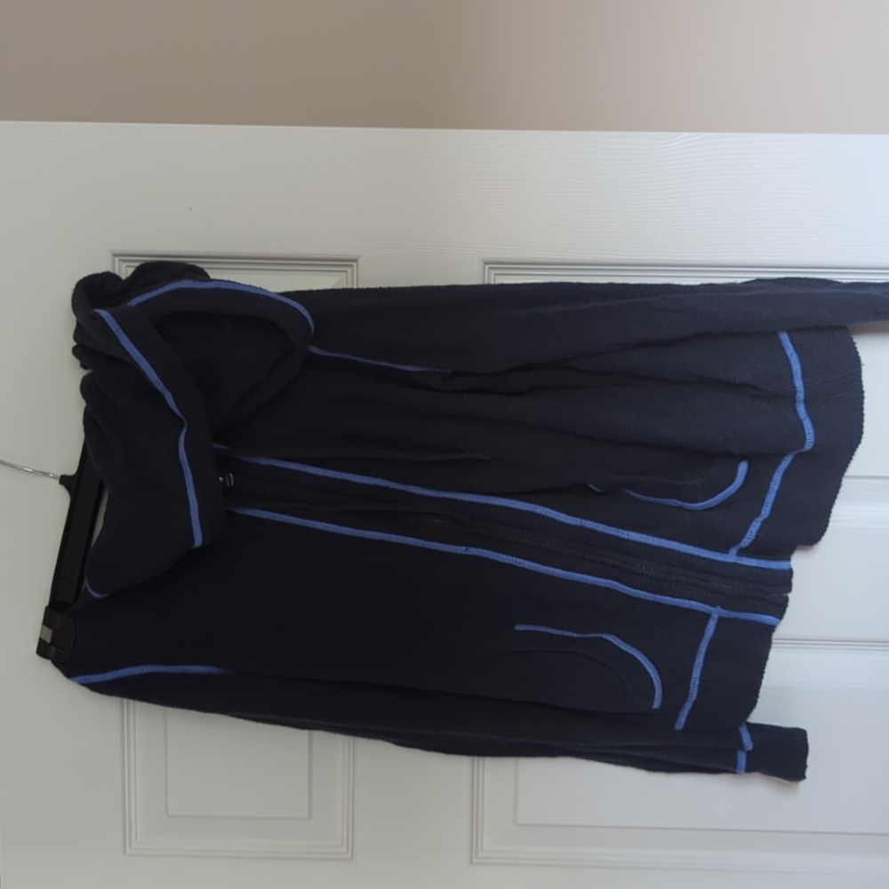Navy blue Banana Republic zip up sweater
